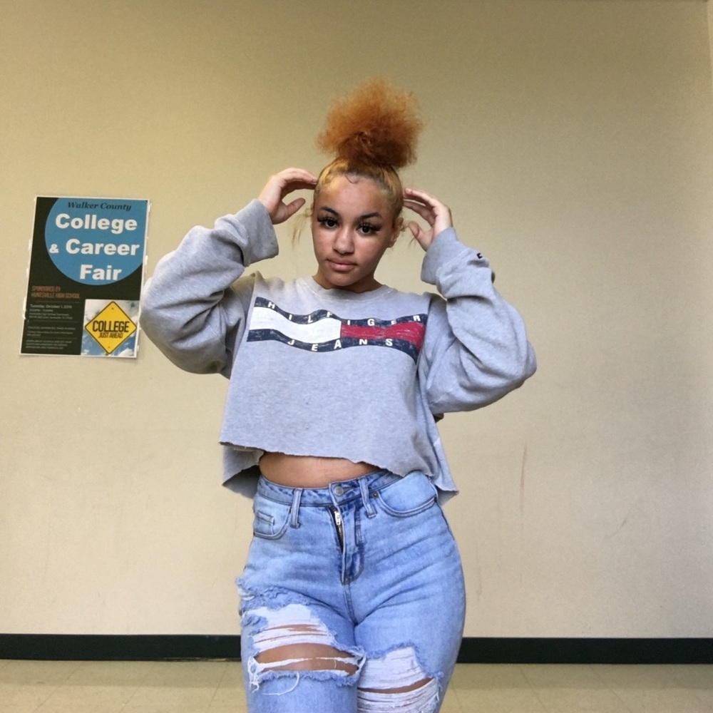 Meet your Posher, Kayla